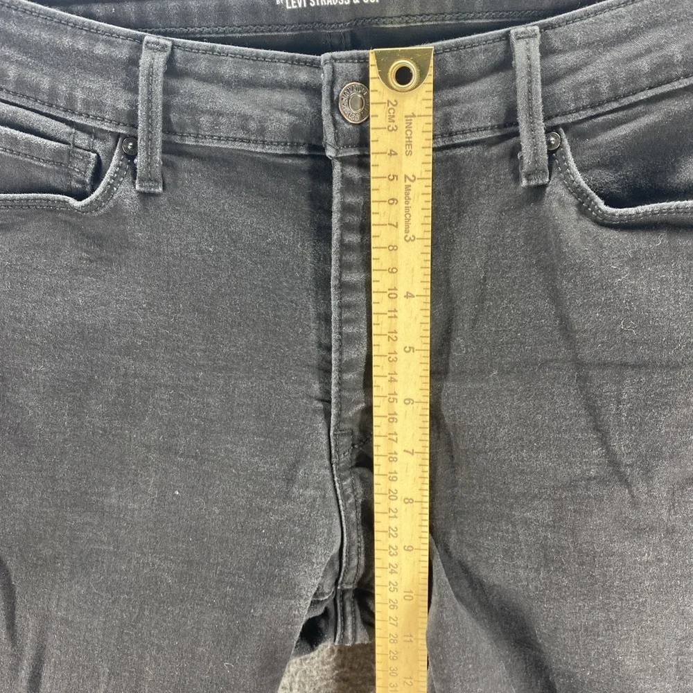 Signature Levi Strauss Modern Skinny Shorts Womens 16 Black Cuffed Bermuda W33